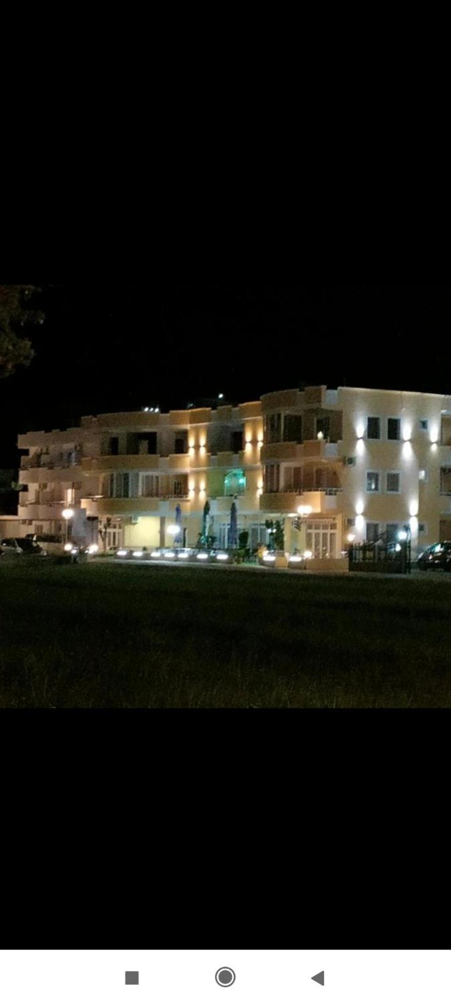 Grandino Rooms & Apartments อุลซิน ภายนอก รูปภาพ